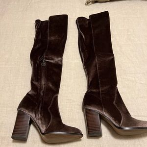 Giani Bini rose velvet boots! Size 7!